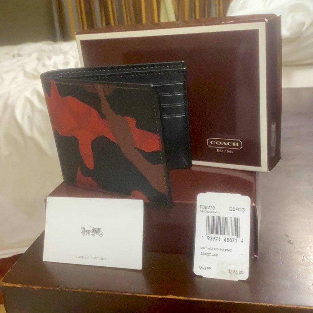 Men’s Authentic Coach Red Camouflage wallet